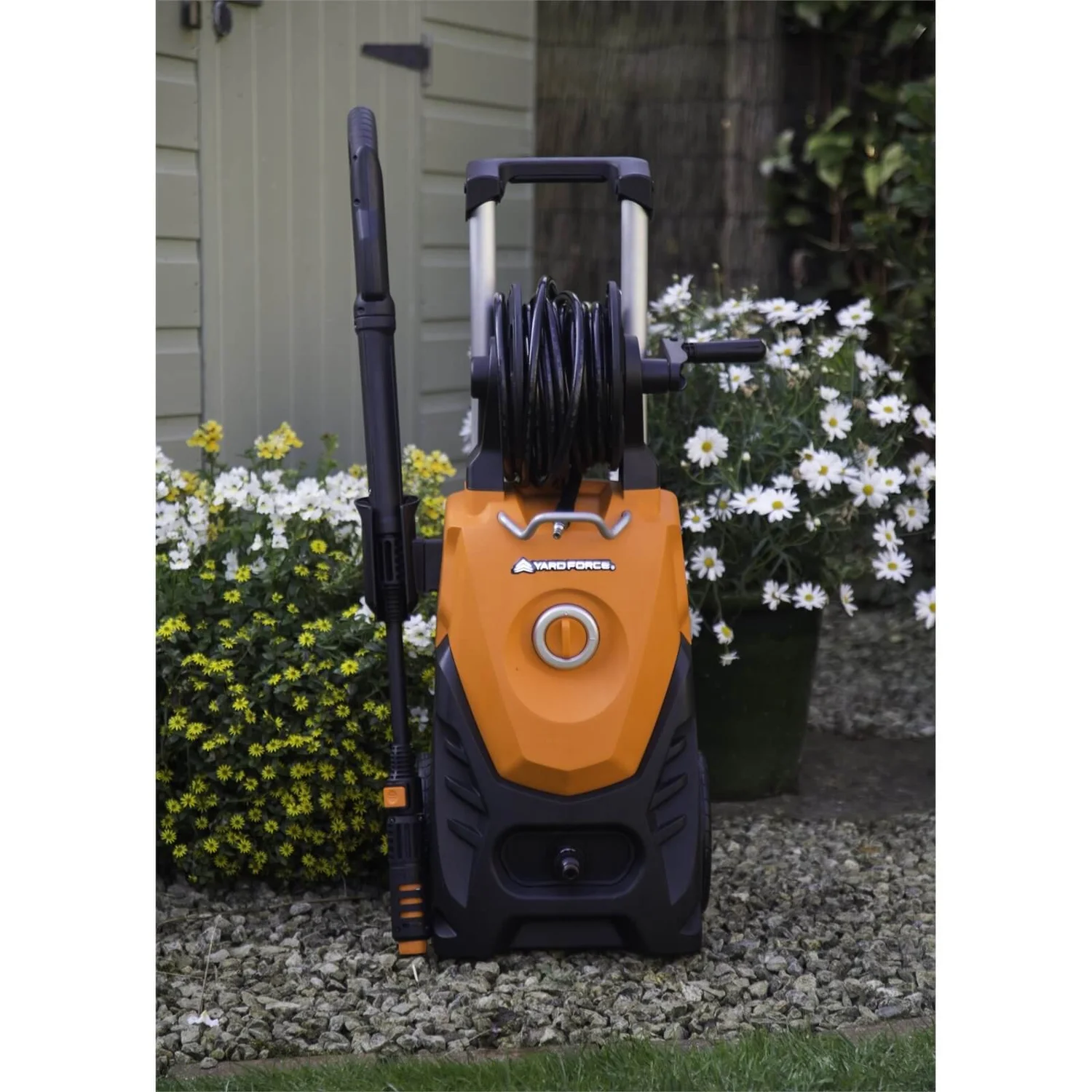 Yard Force 150 Bar 2000W High-Pressure Washer With Accessories 4 Yard Force 150 Bar 2000W High-Pressure Washer With Accessories - Image 4
