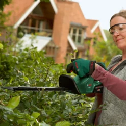 Bosch EasyHedgeCut 18-45 Hedge Trimmer 17 Bosch EasyHedgeCut 18-45 Hedge Trimmer -Gardening Tool Store 13496928 1224961768913606