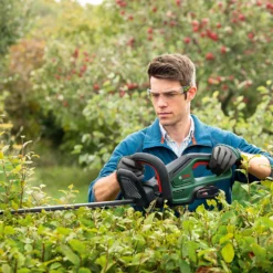 Bosch UniversalHedgeCut 18V-55 Hedge Cutter -Gardening Tool Store 14230139 1725023660051209